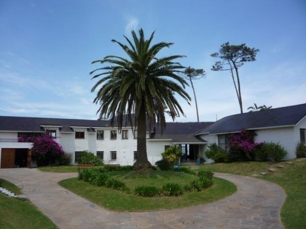 Importante casa en venta frente al mar, vistas increíbles a toda la Bahia.